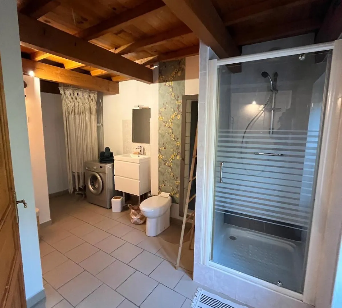 Maison De Ville-3 Chambres-2 Salles De Bain Viviers Holiday home