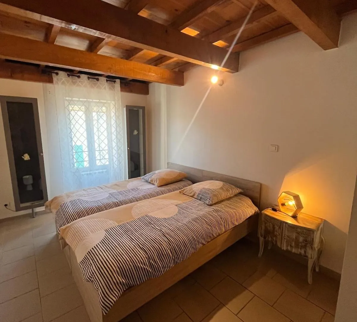 Maison De Ville-3 Chambres-2 Salles De Bain Viviers Holiday home